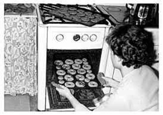 Pl&auml;tzchen backen 1950er Jahre